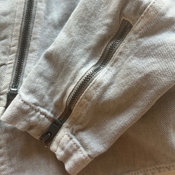 EUC DKNY Jeans Women's Ivory Denim Stretch Jacket w/Two Front Pockets Sz S (C1) - Picture 2 of 6